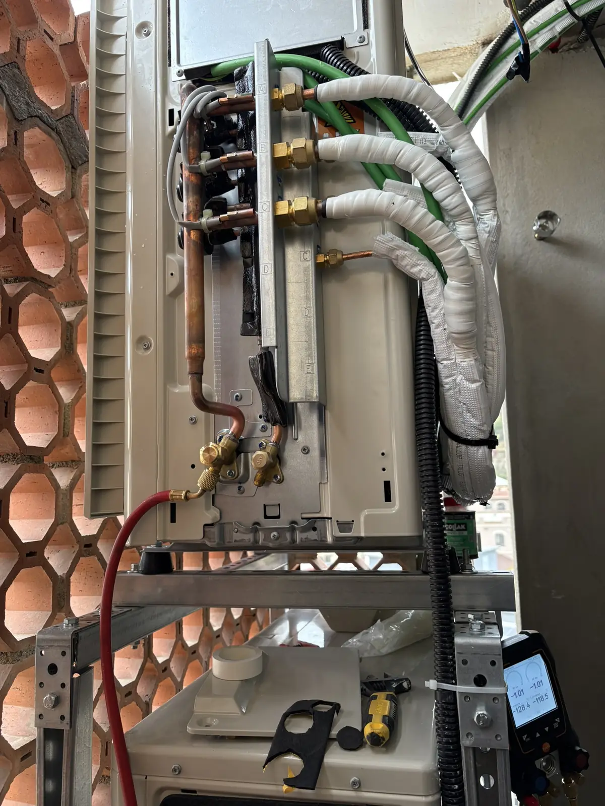 Conexión de las líneas frigoríficas de un sistema multisplit.